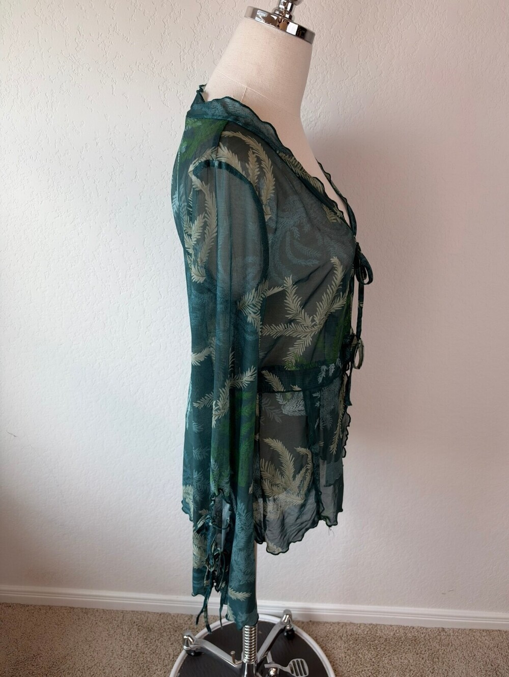 SHEIN Sheer Mesh Floral Tie Top Long Sleeve Green Whimsigoth Fairy size Medium - Picture 5 of 10